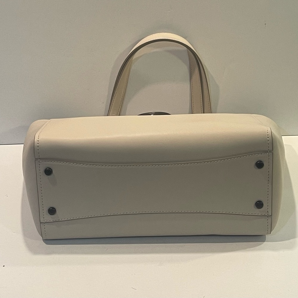 Donna Karan New York Valley Stream Buckle Tote - Picture 4 of 8